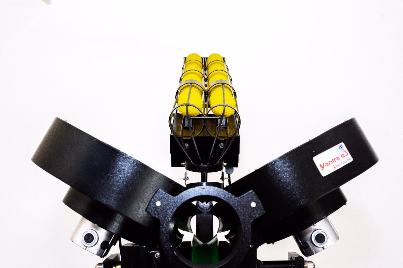 Yantra e3-  Intelligent Ball Throwing Machine